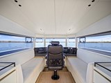 MC82 enclosed flybridge